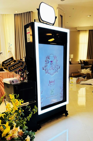 Noir BLACK 55 inch Photobooth